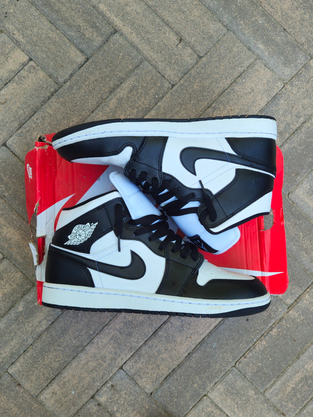 Nike Air Jordan 1 Panda