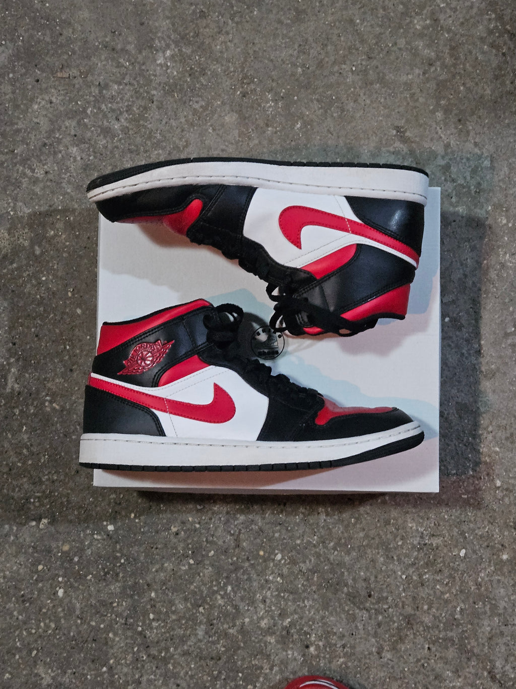 Jordan 1 Mid