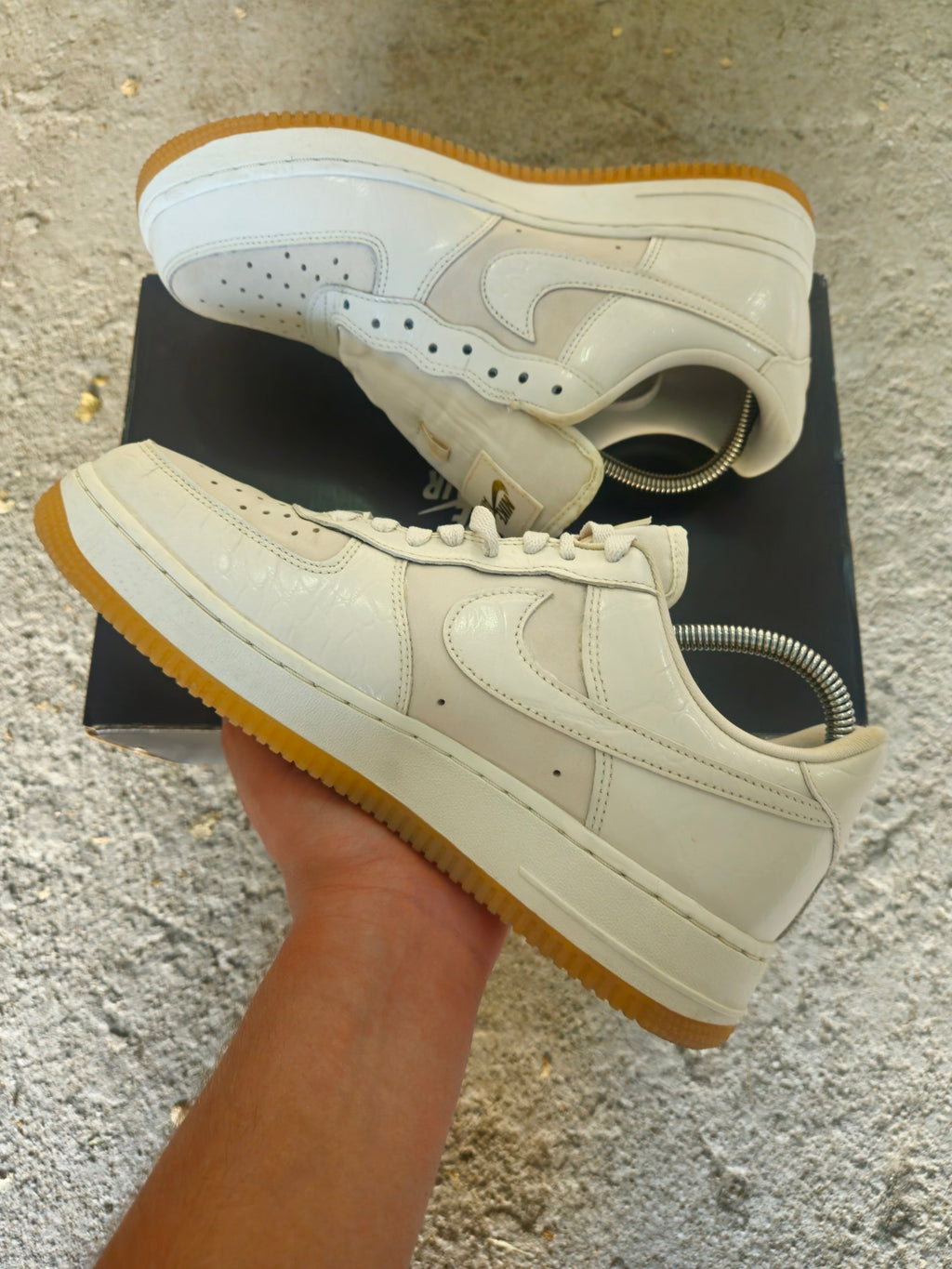 Nike Air Force 1 LX