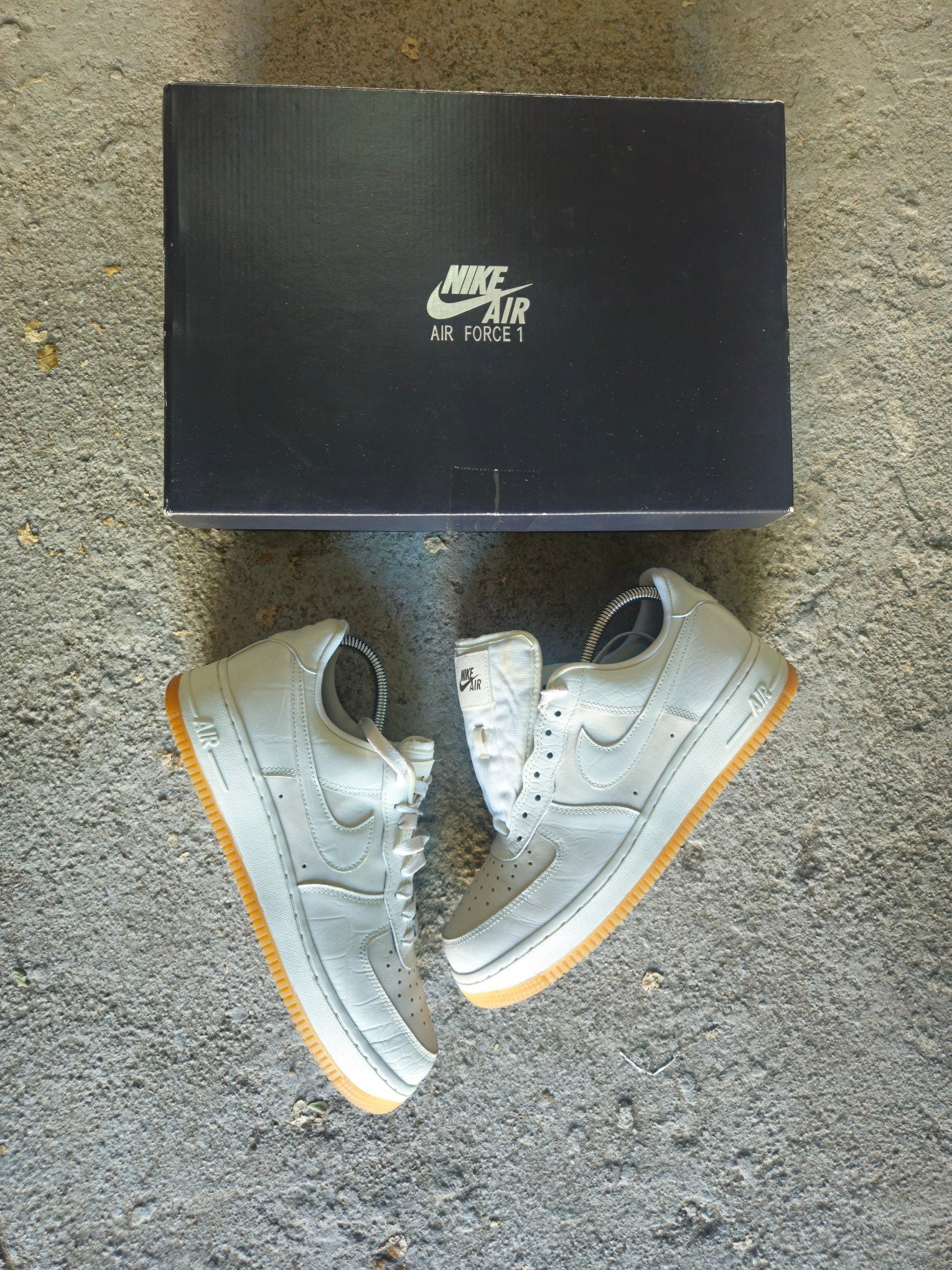 Nike Air Force 1 LX