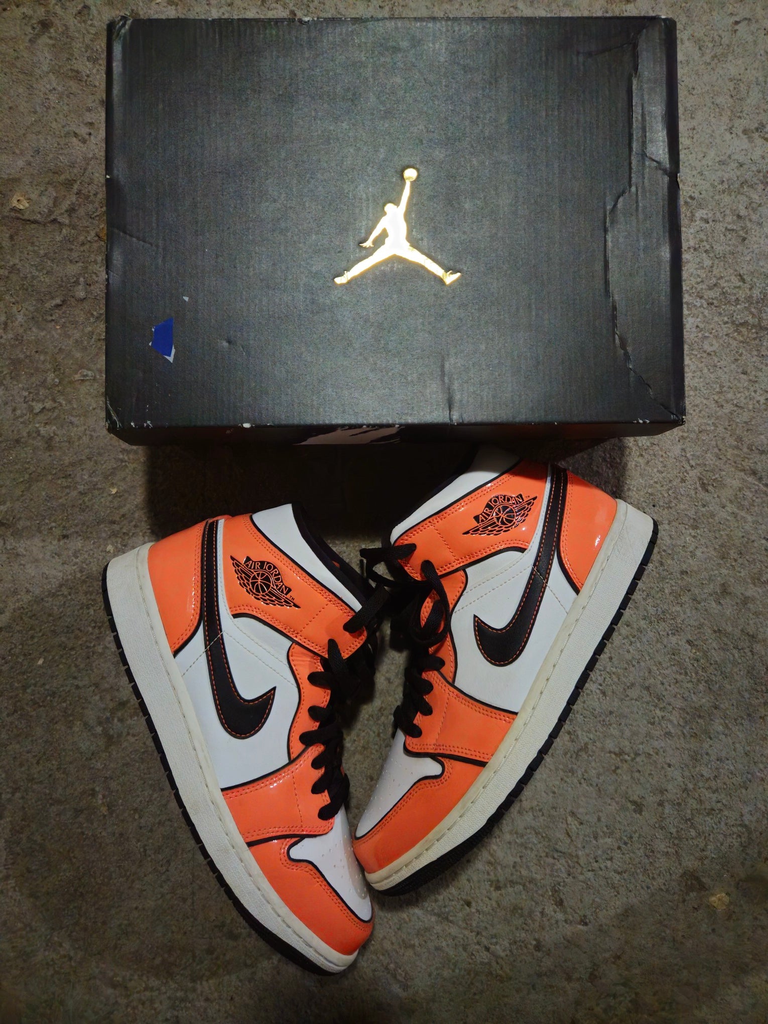 Jordan 1 Mid