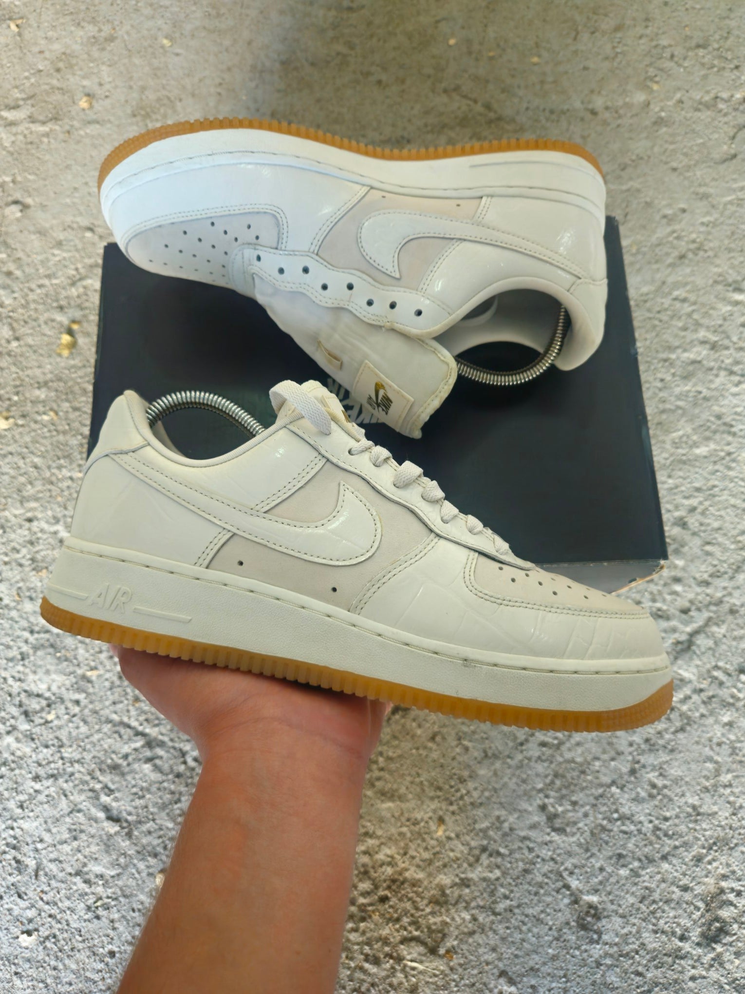 Nike Air Force 1 LX