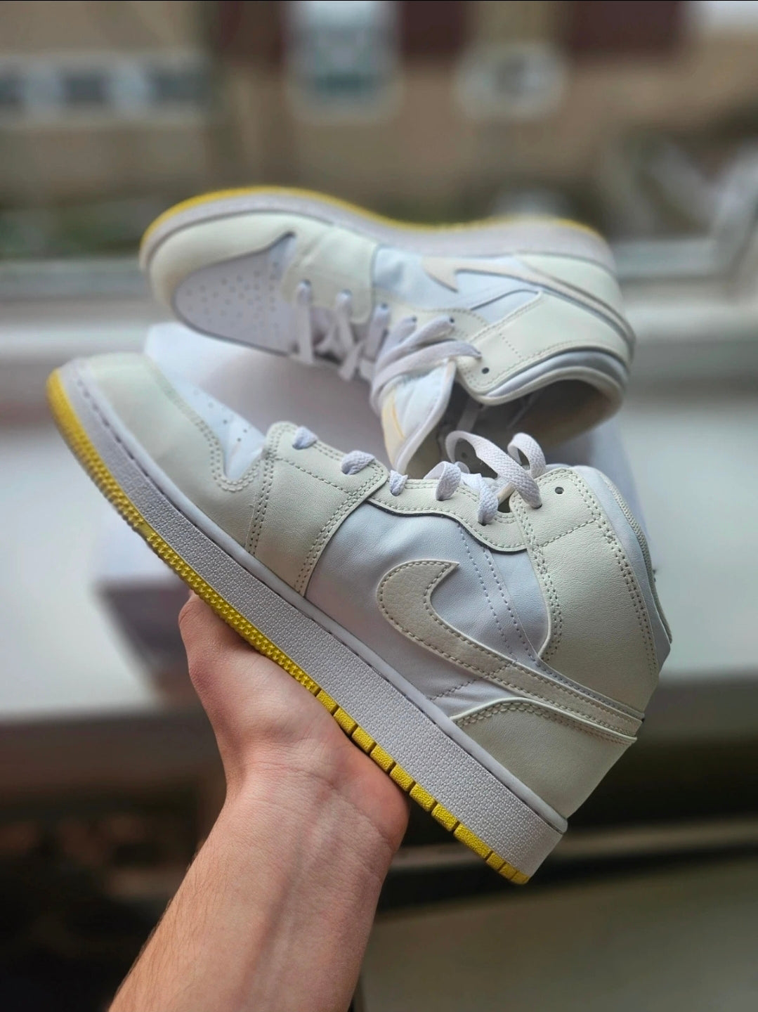 Nike Air Jordan 1 Mid