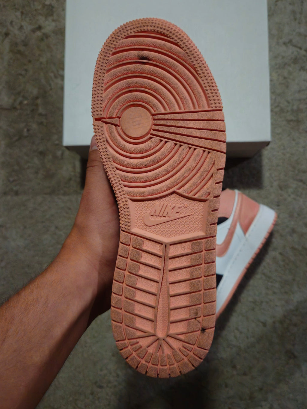 Nike Air Jordan 1 Mid Pink
